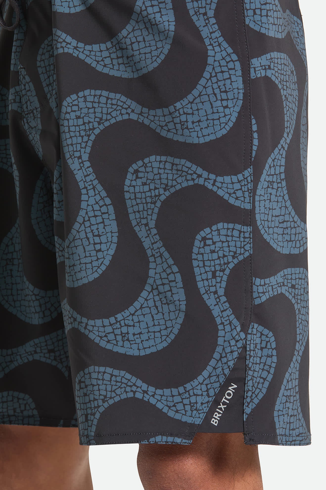 Blitz Boardshort 19 - Black/Future Grey Warped Tile - Image 7