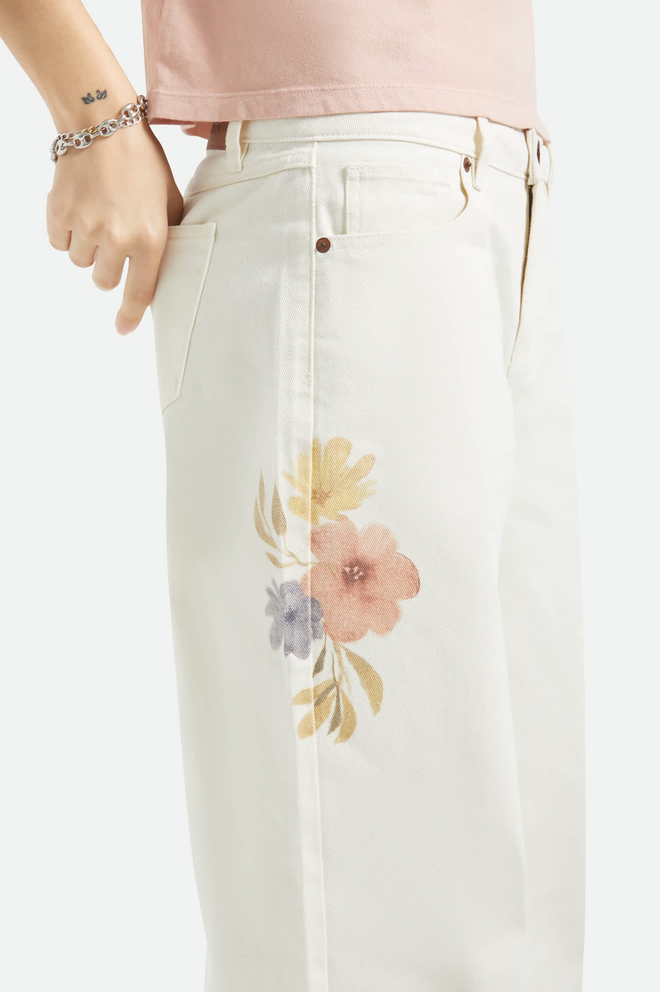 The Chloe 5-Pocket Pant - Off White Floral Burst - Image 7